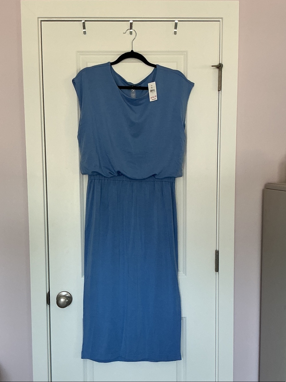 Sleeveless Blue Elastic-Waist Maxi Dress